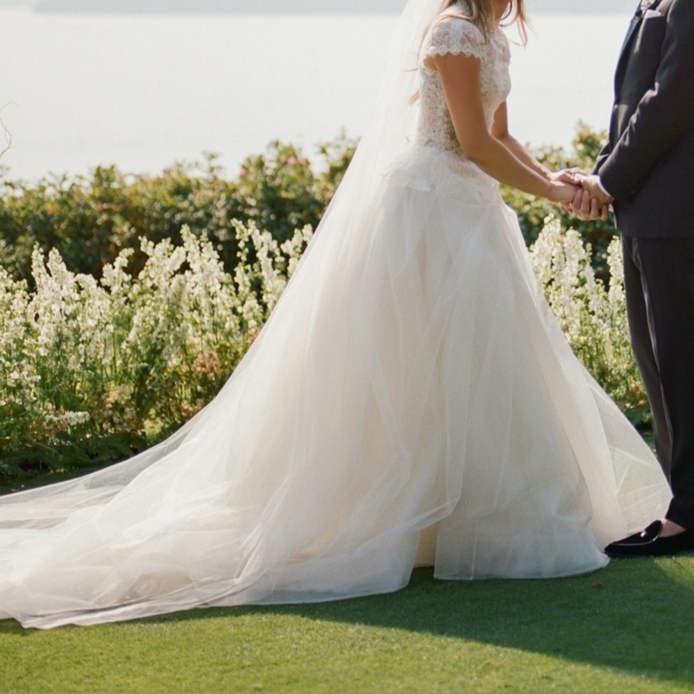 Vera Wang Marthe Wedding Dress
